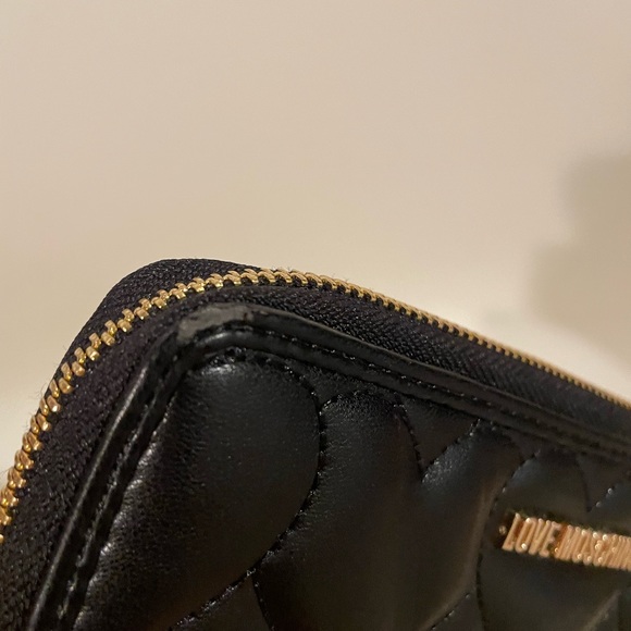 NWT Love Moschino Women's Quilted Heart Pattern wallet - Picture 5 of 6